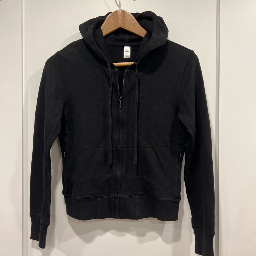 GAP Zippered Black Hoodie